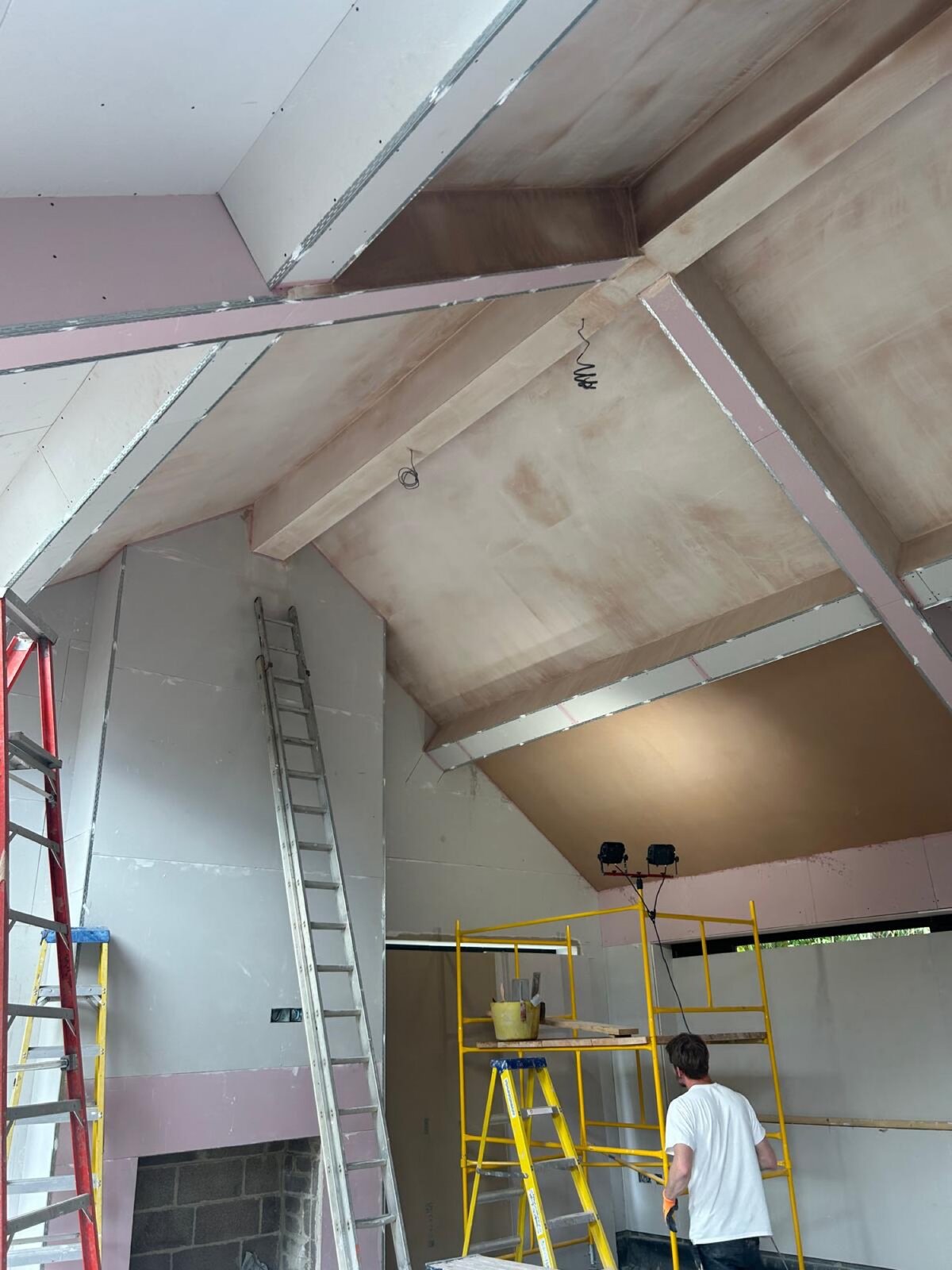 Interior drylining